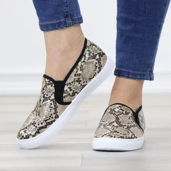 Snakeskin Slip On Sneakers White Sole Casual Comfort Shoes - Picture 14 of 14